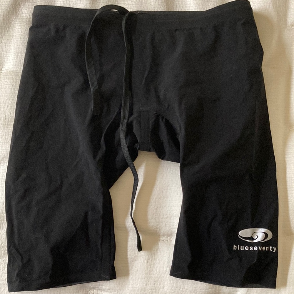 Size 20 Black Nero Tx fast suit. By BlueSeventy. Never worn.